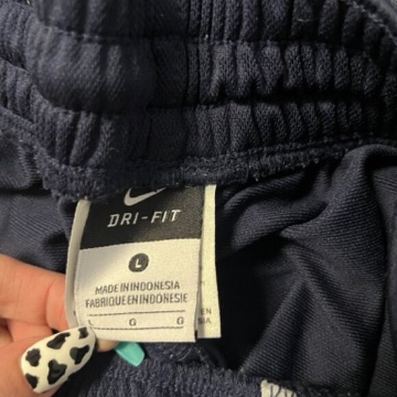 0324-04 Nike Dri-Fit Basketball Pants - Picture 5 of 5